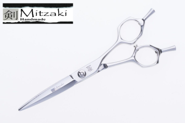 Aus unserer Werbung : Mitzaki Symmetric-classic  (5.5 Zoll) DUO cut für Rechts und Linkshänder geeignet, perfekt  für alle Arbeiten am Haar, HOHLSCHLIFF, robuste Schneiden , sofort lieferbar